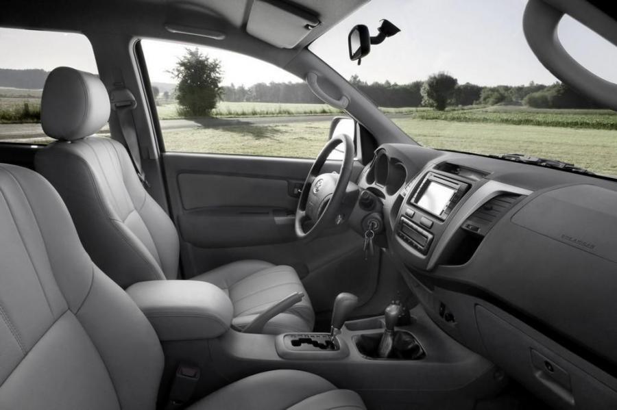  Toyota Hilux 2009 года  (фото 4 из 25)